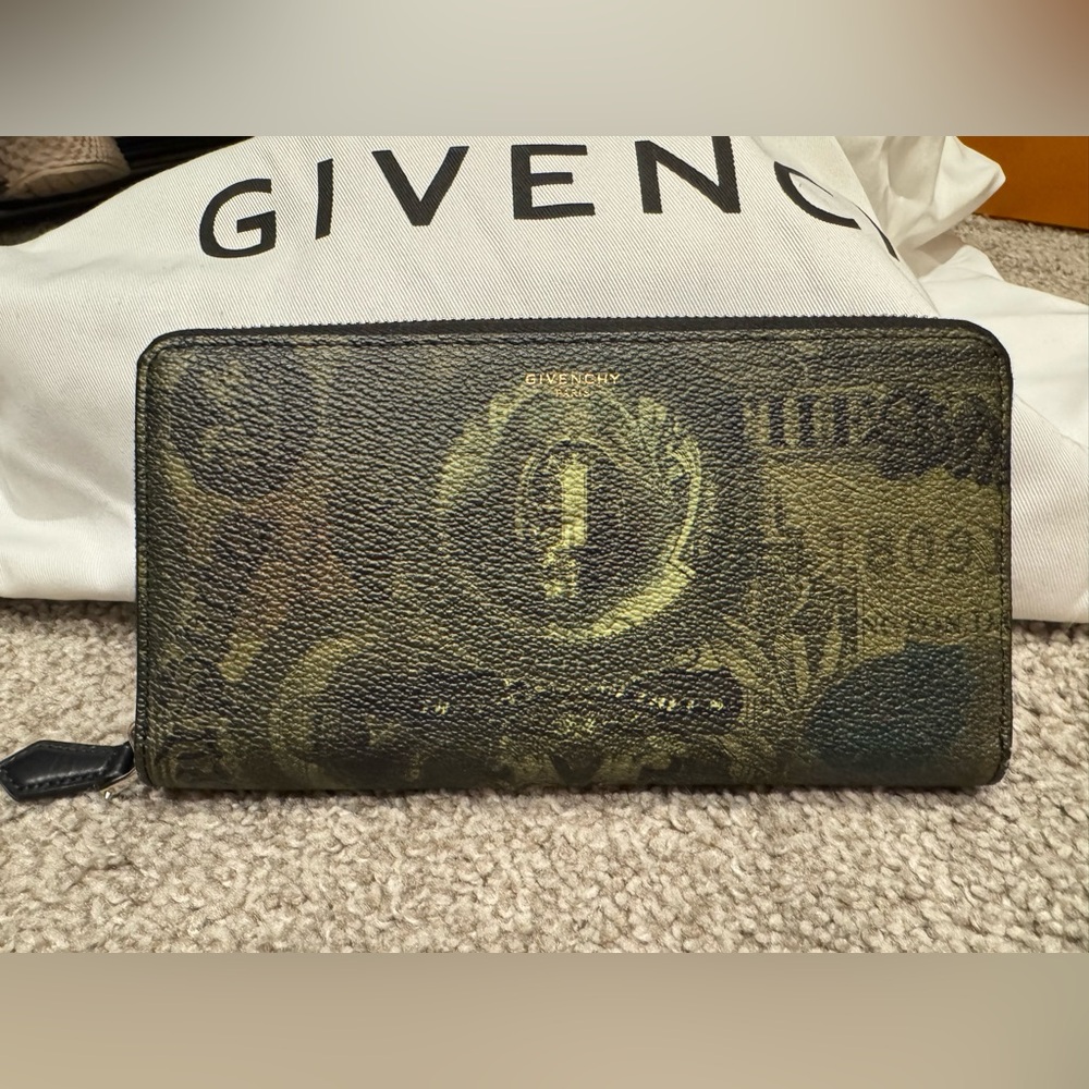 Givenchy Artistic Multicolor Wallet